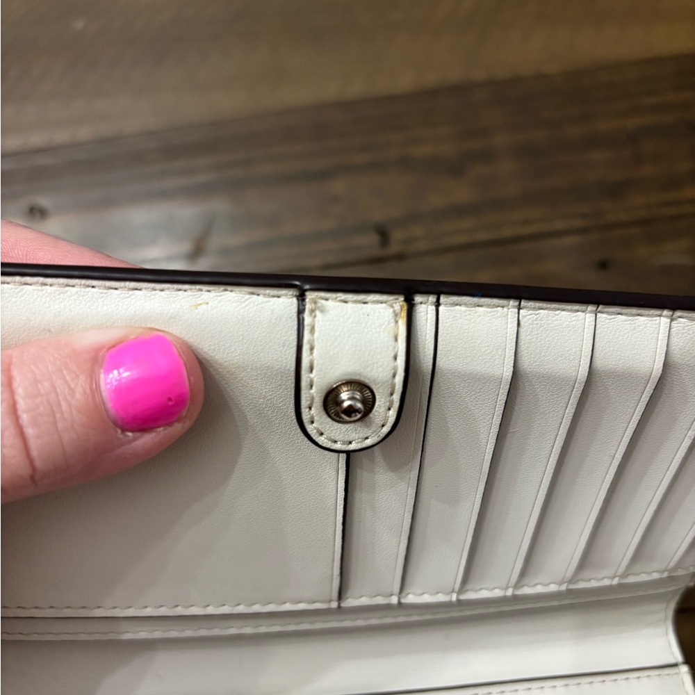 Kate Spade Jana Large Slim Bifold Wallet in Cream Saffiano Leather - Picture 5 of 6